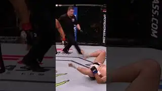 🧨MARK HUNT DROPS THAT RIGHT ON FRANK MIR WAE DEVASTATINGLY EFFECT🧨#UFC#UFCFIGHTNIGHTS#UFCKNOCKOUTS