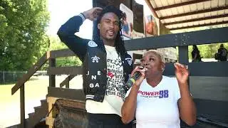 Off the Stage featuring Hunxho