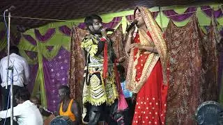 यह आल्हा रुदल का नाच में यह दोनों दोस्त मिलकर के युद्ध करने के लिए जंगल की ओर चला जाता है और शिकार