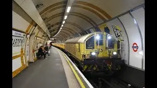 London Underground Battery Locomotives L23 and L46 passing Covent Garden