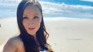 8 Questions with Ep.170 - actress - film director Yan-Kay Crystal Lowe (Signed Sealed,Delivered)