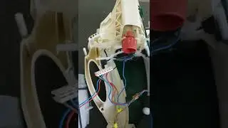 Sostituzione motore e scheda elettronica su Folletto VK 135