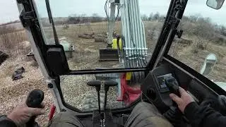 Operating Hydraulic Coupler on Takeuchi TB260