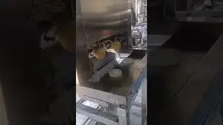 Automatic Pear Peeling Core Removing and Cutting Machine #fruitpeelingmachine #pearpeelingmachine