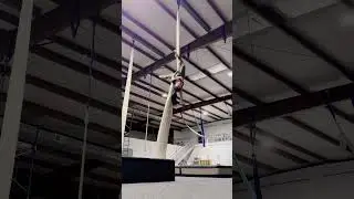 Playing around with wheel downs and this new s wrap entry #aerialsilks #aerialarts