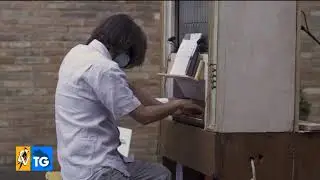 Ad Amandola, il chitarrista dei Radiohead all'organo
