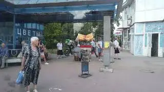 поездка в троллейбусе № 1.