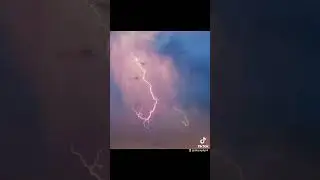 lightning Apple Valley