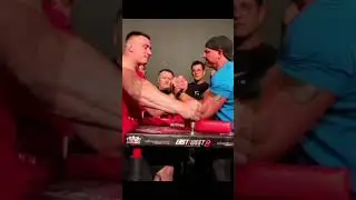 Пол Линн VS Олег Петренко 🔥🦾 ARM WRESTLING ❤ #shorts #armwrestling