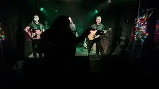 The Iliffe Acoustic (cover version of Travelling Soldier by The Chicks) at The Soundhouse Leicester 