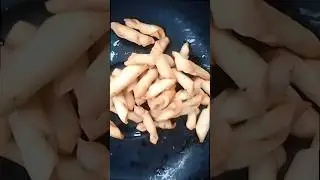 holi special matthi 😋 #holispecial #holidayseason #holispecialdish #holisong