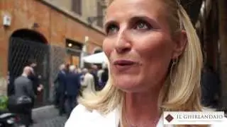 Via Margutta, materiali riciclati diventano opere d'arte