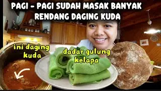 PAGI - PAGI MASAK RENDANG  UNTUK KELUARGA SLOVENIA PERTAMA KALINYA TAPI PAKAI DAGING KUDA