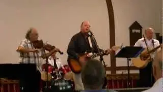 Craig Schroter sings 