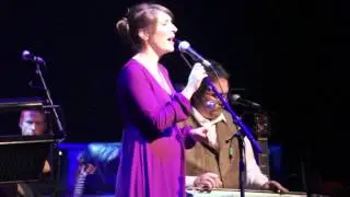Emily Smith - Silver Tassie (Transatlantic Sessions, Feb 2013)