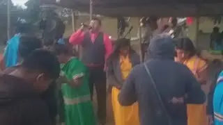 EVANJELISTA VICENTE SANTOS EN LA MINISTRACION EN MIRA FLOR ALTO  NANCE