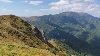 Yumruka Peak near Eho Hut in Balkan Mountains in Bulgaria #129  Wild Nature Hiking 2025 Panorama