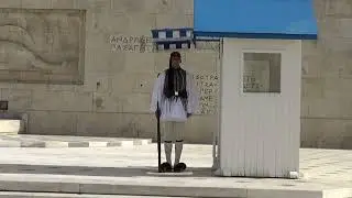 Evzones Greek Presidential Guard  &Tau;omb of Unknown Soldier  Monument in Athens   26 - 10   - 2025