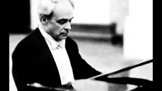 Igor Komarov plays Debussy Etude Book 1