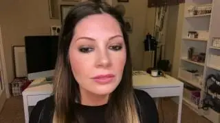 LipSense Tutorial: how to apply LipSense with a brush. By HS Beauty Co. Heather Spivey MUA