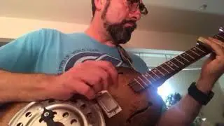Demo Juke Joint FatBottom Guitar