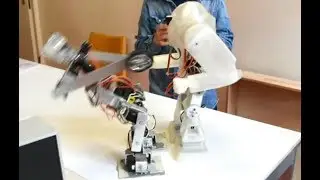 Autonomous Wrestler's first Robot Fight in Lyon