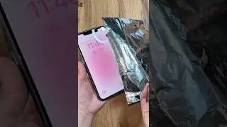 🤯НАКЛЕЙ Фольгу На Телефон И...#shorts