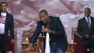 Ded&eacute; de Jesus Carro Forte