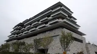 城のような外観の高級ホテル開業
