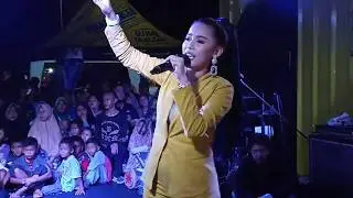 Menghibur aksi panggung Dilla DA3 - asal kau bahagia#Dila#Armada#Indosiar#Djingggo