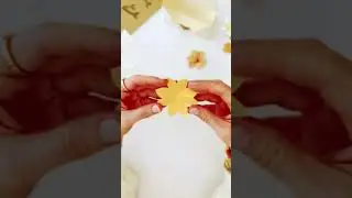 Paper craft// Easy paper craft💐#trendingshorts #artscraft #shortvideo #drawing