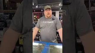 худший работник оружейного магазина!