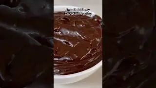 Perfect Chocolate Frosting 🍫 #ChocolateFrosting #EasyBaking | Smooth & Glossy in Minutes