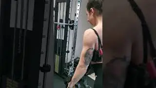 Tricipiti push down mono (con scapola bloccata) 👇