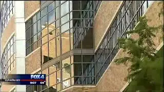 About 70 staffers cared for Thomas Duncan
