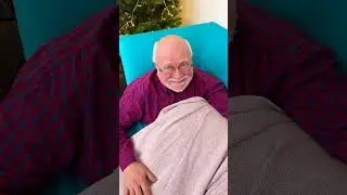 Jebakan Sofa! 🛋️ Kakek Terjebak Dalam Tawa! 🤣