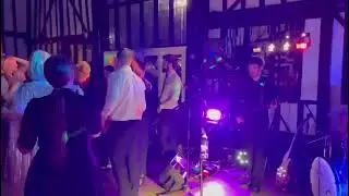 Amy Winehouse- Valerie Cover Live at the Warren Estate