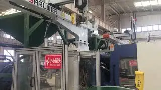 In-mold Labeling Machine for crate. Qingdao Saiwei.  Agents and distributors worldwide wanted