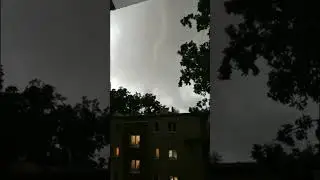 F4 Tornado hits Hodon&iacute;n, Czechia