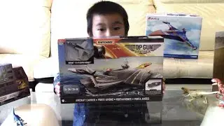 Unboxing and look at the Top Gun Maverick aircraft carrier / F18 Super Hornet by Matchbox