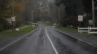 Driving in a Melbourne cottage after the rain 4k