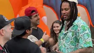 jonsf fails to get a Autograph from Waka flocka flame