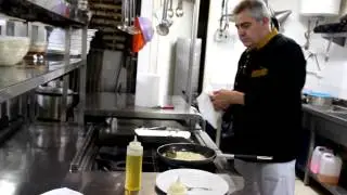 Cocochas de Bacalao con Alcachofas en Restaurante Becerrita Sevilla