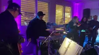 Suavecito cover by Aztlan Soul