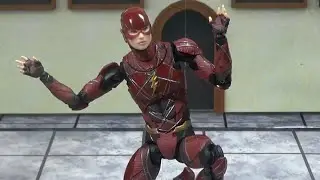 Bootleg Mafex Justice League Flash Review