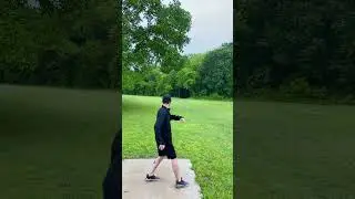 Midrange Buzz throw is Stable #discgolf #frisbee #golf #discgolfeveryday