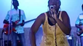 KOUDY FAGBEMI chante WABAMILO &agrave; son Concert Live &agrave; AMSTERDAM