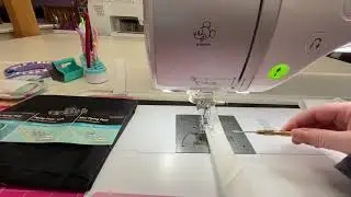How to use the Pearl and Piping foot.