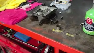 TL 1000 valve adjust. Under *ucket Shim 😂
