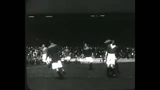 Chelsea 2-0 Bradford 1925 - Bobby Turnbull and Bert Thain